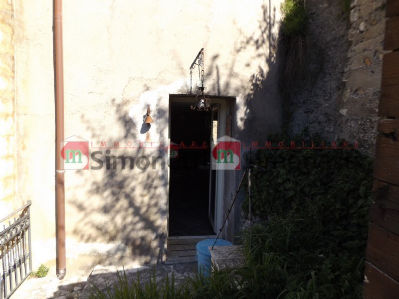 Casa indipendente Pereto vicolo dell''ospedale II 11