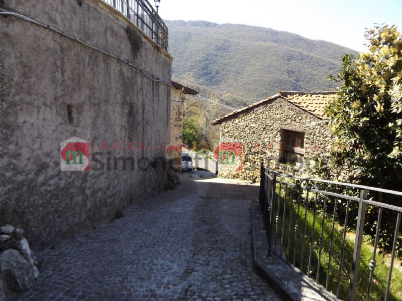 Casa indipendente Pereto vicolo dell''ospedale II 11